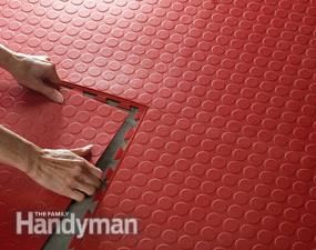 Rinnovo Garage, Garage Flooring Ideas, Garage Floors Diy, Vinyl Garage Flooring, Garage Flooring Options, Garage Mats, Garage Boden, Garage Floor Mats, Garage Tile