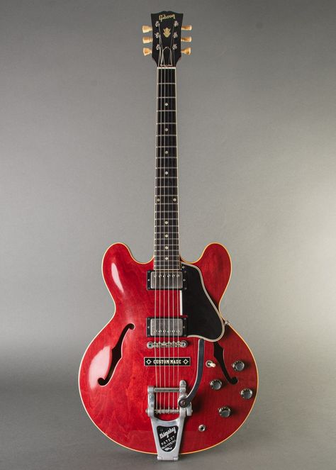 Gibson ES-335 1961, Cherry | Carter Vintage Guitars Gibson Es 335 Red, Epiphone Guitars, Gibson Es 335, Guitar Store, Guitar Obsession, Cherry Red, Vintage Guitars, Gibson, Cherry