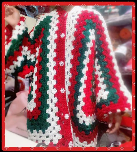 Marie Ann, Hexagon Cardigan, Christmas Cardigan, Yarn Projects, Crochet Cardigan, Christmas Crochet, Crochet Fashion, Granny Square, Color Combos