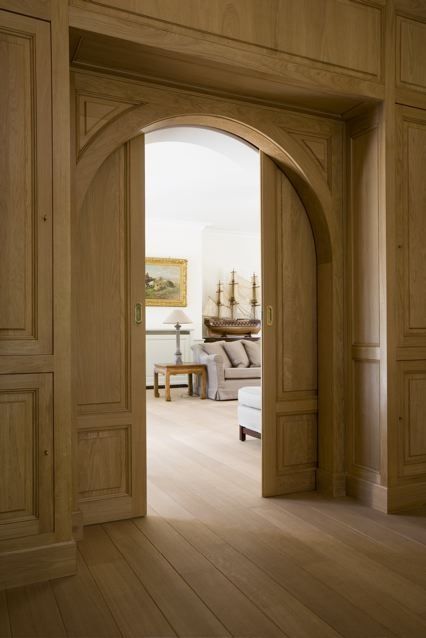 arched pocket doors - just beautiful Belgian Pearls, Arch Doorway, Sliding Door Design, Arched Doors, Pocket Door, Sliding Doors Interior, Design Del Prodotto, French Door, Interior Barn Doors