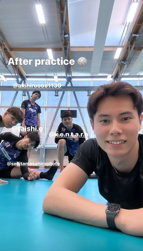 Ran Takahashi Instagram history Ran Takahashi Instagram, Ran Takahashi Boyfriend Material, Man Volleyball, Haikyuu Au, Ishikawa Yuki, Ran Takahashi, Japan Volleyball, Japan Volleyball Team, Ryujin Nippon