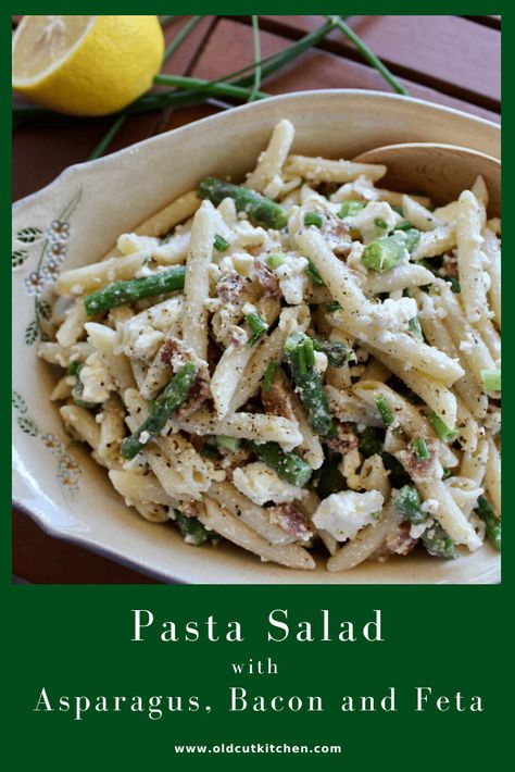 Pasta Salad With Asparagus, Keto Recipes With Bacon, Healthy Bacon Recipes, Pasta Asparagus, Quick Brunch Recipes, Bacon Recipes Breakfast, Salad Feta, Salad With Asparagus, Bacon Recipes For Dinner