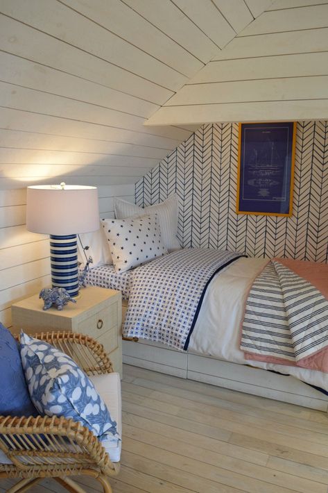 Decorating A Beach House, Vintage Beach Aesthetic Bedroom, Neutral Beach House, Lake House Bedroom, Rustic Lake Houses, Lighthouse Decor, 30a Beach, Bunk Rooms, Small Bedrooms