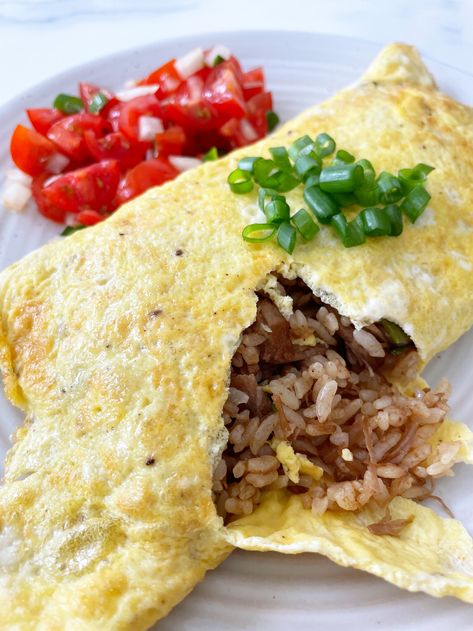 Adobo Fried Rice, Rice Omelette, Welcome To My Kitchen, Pork Adobo, Rice Wraps, Seafood Diet, Adobo Recipe, Omelette Recipe, Adobo Chicken