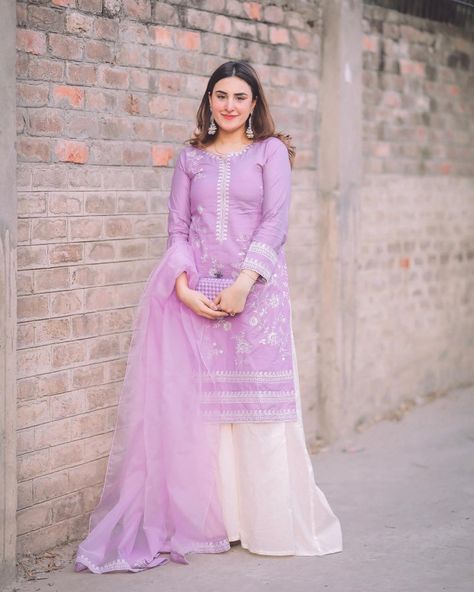 Lilac Colour Dress, Lavender Colour Dress, Purple Color Dress, Asian Wedding Dress Pakistani, Lavender Colour, Lilac Colour, Pakistani Formal Dresses, Light Purple Color, Dress Lavender