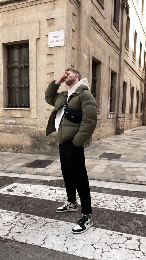 Outfits Quotes, Outfits Men Streetwear, Trendy Boy Outfits, Street Style Outfits Men, Men Stylish Dress, Street Fashion Men Streetwear, Mens Fashion Streetwear, Winter Outfits Men, Cool Outfits For Men