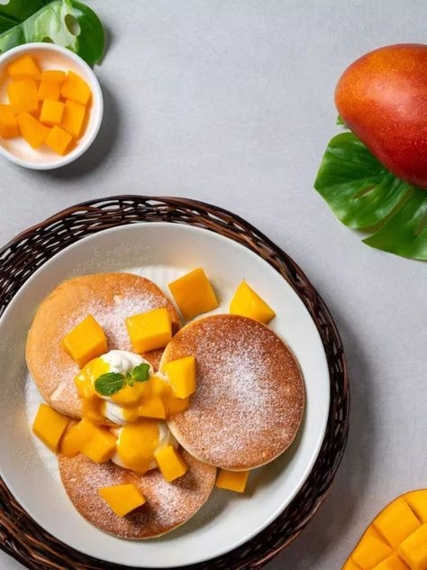 Mango Pancakes, Free Powerpoint Templates Download, Vanilla Pancakes, Fluffy Pancake Recipe, Must Try Food, Asian Side Dishes, Cooking Breakfast, Mango Chunks, Free Powerpoint Templates