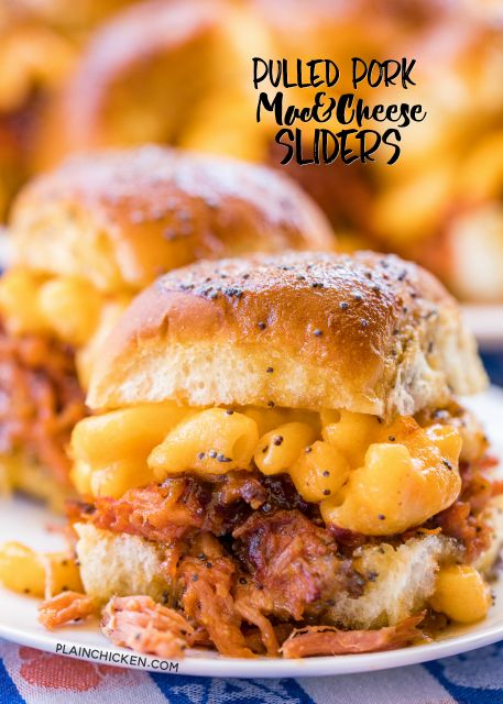 Pulled Pork Mac and Cheese Sliders recipe - CRAZY good! I took these to a party and they were gone in a blink of an eye!!! Slow cooked pulled pork on Hawaiian rolls topped with macaroni and cheese, bbq sauce and a sweet and savory butter sauce. These sandwiches are THE BEST!!!! Pulled pork, store-bought mac and cheese, Hawaiian rolls, bbq sauce, butter, brown sugar, dijon mustard, Worcestershire sauce and poppy seeds. YUM! #pulledpork #ohpork #sandwiches #macandcheese Pulled Pork Sliders Hawaiian Rolls, Pork Sliders Hawaiian Rolls, Slider Recipes Hawaiian Rolls, Football Game Food Ideas, Savory Butter, Sliders Recipes Hawaiian Rolls, Wedding Foods, Hawaiian Bread, Football Friday