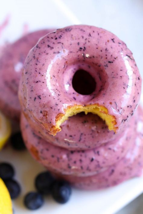 Blueberry Frosting Recipe, Blackberry Glaze, Blueberry Frosting, Brunch Desserts, Lemon Yogurt, Lemon Cake Mixes, Baked Donuts, No Cook Desserts, Keto Food