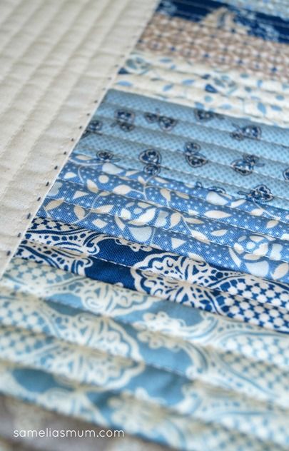 Placemat Tutorial, Quilted Placemat Patterns, How To Make Frames, Quilted Placemats, Row Quilt, Place Mats Quilted, Placemats Patterns, Calico Fabric, Table Runner And Placemats