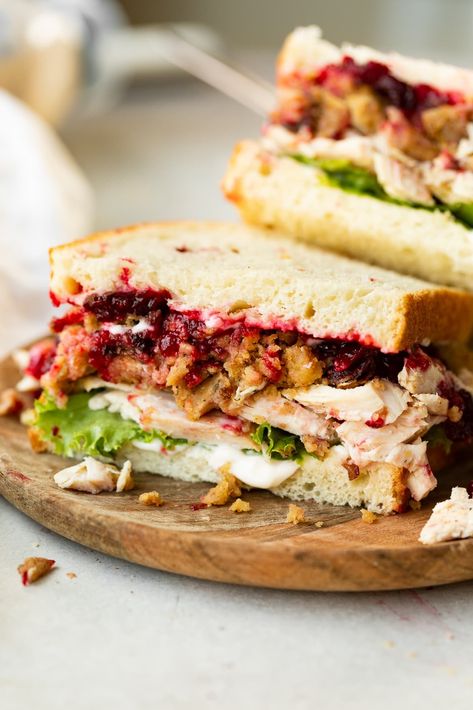 Make the most out of your Thanksgiving leftovers with this mouthwatering sandwich recipe. Filled with all your favorite holiday flavors, this leftover turkey sandwich is the perfect way to use up those extra turkey, stuffing, and cranberry sauce leftovers. Cranberry Turkey Sandwich, Leftover Turkey Sandwich Recipes, Turkey Sandwich Recipes, Leftover Turkey Sandwich, Hot Soup Recipes, Leftover Thanksgiving Sandwich, Thanksgiving Sandwich, Turkey Sandwiches Recipes, Holiday Flavors