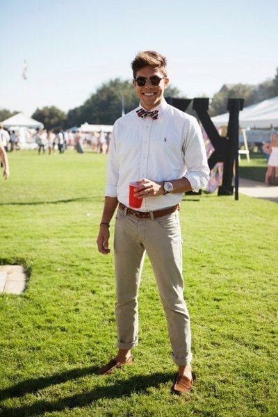 Casual Wedding Guest Attire For Men | 25 Outfits & Tips Look Casual Hombre, Casual Wedding Outfit Mens, Casual Summer Wedding Outfit, Casual Wedding Suit, Mens Casual Wedding, Wedding Guest Men, Casual Wedding Outfit, Groomsmen Outfit, Casual Wedding Attire