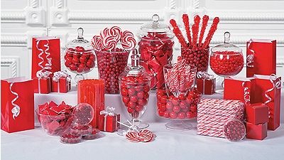 Red Candy Buffet, Candy Buffet Jars, Red Lollipop, Red Birthday Party, Red Cupcakes, Candy Buffet Wedding, Candy Roses, Swirl Lollipops, Red Chocolate