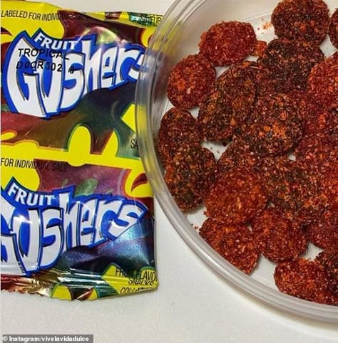 Skittles Recipes, Spicy Mexican Candy, Fruit By The Foot, Fruit Gushers, Spicy Candy, Easy Candy Recipes, Gummy Candies, Gummies Recipe, Chile Recipes