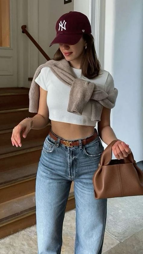 2024 Outfits Summer, Fashion Inspo Outfits Fall 2024, Summer 2024 Outfits Trends, New Era Cap Outfit, Outfit With Cap, University Fits, Cap Outfits For Women, Look Hippie Chic, Cap Outfit