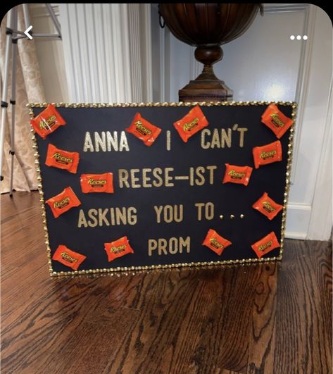 Reese’s Dance Proposals, Reese’s Promposal Ideas, Promposal Ideas Flowers, Chocolate Promposal, Cutest Promposal Ideas, Promposal Ideas For Him Funny, Promposal Ideas For Him Boyfriends, Courtwarming Proposals, Cheesy Promposal