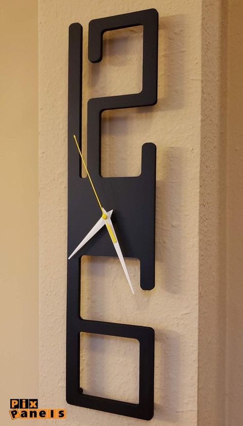 Wall clock designing Cnc Design For Bedroom Wall, Cnc Wall Clock Design, Hanging Clock On Wall, Home Made Clocks Ideas, Cnc Clock Design, Mdf Products Ideas, Cnc Mdf Design, Cnc Design Ideas, Cnc Gift Ideas