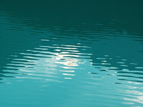 Ripples Water Paintings, Water Drawing, Water Patterns, Lake Water, Water Ripples, Water Reflections, Water Art, A Level Art, Turquoise Green