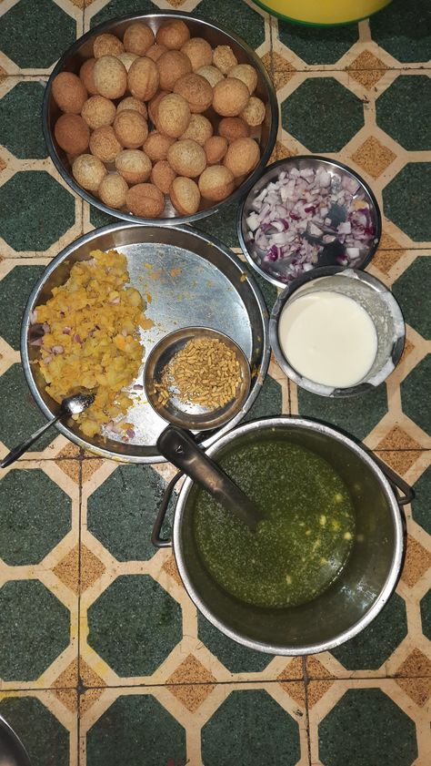 Pani puri recipe Pani Puri Snap, Food Snap, Pani Puri, Indian Wedding Photography Poses, Indian Wedding Photography, Instagram Food, Wedding Photography Poses, Food Diary, Palak Paneer