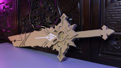 Cardboard Genshin Impact Genshin Impact Craft Ideas, Genshin Impact Room Decor, Diy Genshin, Wolf's Gravestone, Genshin Room, Cosplay Crafts, Cardboard Props, Anime Crafts Diy, Cardboard Diy