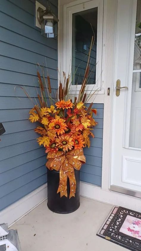 Fall Milk Can Decor Front Porch, Fall Milk Can Ideas Front Porches, Fake Fall Flowers Outdoors, Decorating With Mums Front Porches, Fall Decorations For Porch, Fall Porch Pot Ideas, Corner Porch Fall Decor, Fall Decor For Small Front Porch, Fall Flower Pots Front Porches