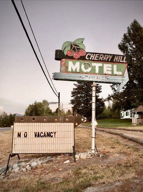 Rural America Aesthetic, Americana Roadtrip, Motel Aesthetic, Cameron Post, Montana Cowboy, Americana Coquette, Montana Aesthetic, Trash Magic, Vintage Americana Aesthetic