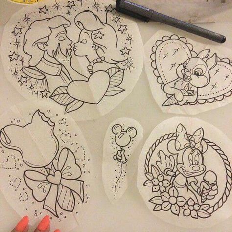 Flash Art Tattoos, Disney Sleeve Tattoos, Disney Sleeve, Disney Tattoo, Tattoo Flash Sheet, Doodle Tattoo, Geniale Tattoos, 1 Tattoo, Halloween Tattoos