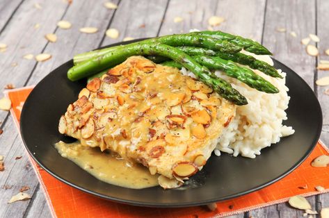 Almond-Crusted Mahi-Mahi With Pineapple-Dijon Sauce and Coconut Rice Almond Crusted Fish, Mahi Mahi Recipes, Almond Crusted, Pineapple Recipes, Healthiest Seafood, Fish Dinner, Coconut Rice, Dinner Appetizers, Fall Dinner