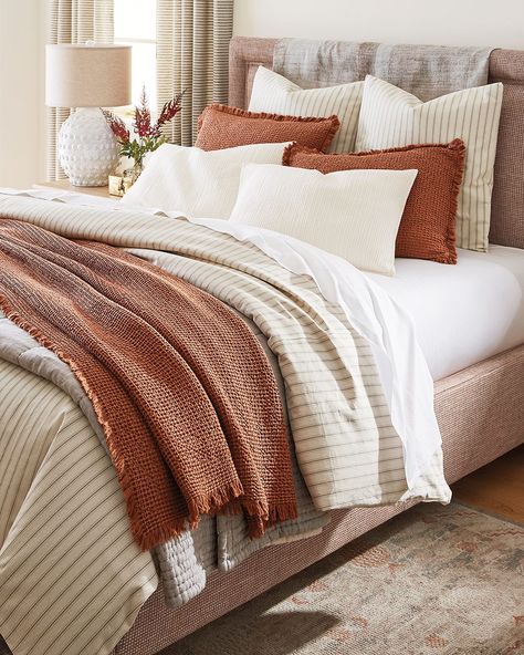 Layer Bedding, Layered Bedding Ideas, Tan Bedding, Cozy Bedrooms, Best Bedding Sets, Textured Bedding, Fall Bedding, Brown Bed, Bedding Inspiration