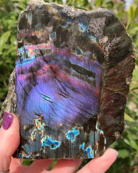 Labradorite And Amethyst, Multicolor Labradorite Natural Stones Jewelry, Pink Labradorite, Large Silver Labradorite Gemstones, Two Sisters, Fine Minerals, One Sided, Minerals Crystals, Tie Dye Skirt