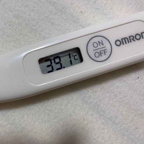 Thermometer Fever Pictures Snapchat, Fever Temperature Picture, Temperature Prank, Fever Temperature, Botox Lips, High Fever, Instagram Story Ideas, Never Give Up, Instagram Story