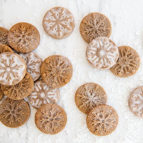 Stamp Cookies Recipe, Stamped Cookies, Holiday Baking Party, Snowflake Cookie, Mini Cake Pans, Frozen Themed Birthday Party, Frozen Theme Party, Snowflake Cookies, Icing Tips