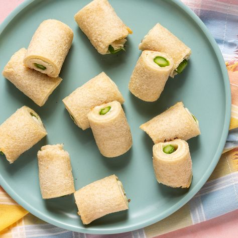 asparagus rolls Asparagus Roll Ups Appetizers, Asparagus Sandwiches, Roll Ups Appetizers, Asparagus Appetizers, Asparagus Roll Ups, Cold Pea Salad, Fancy Sandwiches, Asparagus Appetizer, Asparagus Rolls