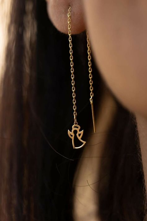 This Threader Earrings item by BayarGold has 5 favorites from Etsy shoppers. Ships from Turkey. Listed on Apr 10, 2024 Minimal Gold Jewelry, Chain Threader Earrings, Nose Ring Jewelry, Long Chain Earrings, Angel Earrings, Arm Jewelry, Gold Angel, Gold Armband, What To Write