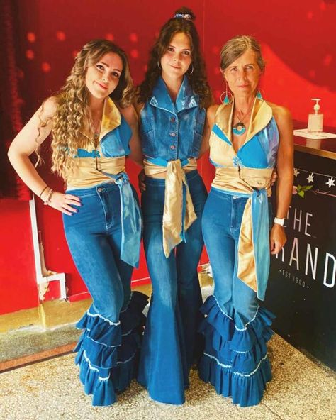 70s Disco Party Outfit, Abba Concert, Disco Party Outfit, Abba Outfits, Abba Costumes, Carnaval Outfit, Trio Halloween Costumes, Queen Outfit, 70s Outfits