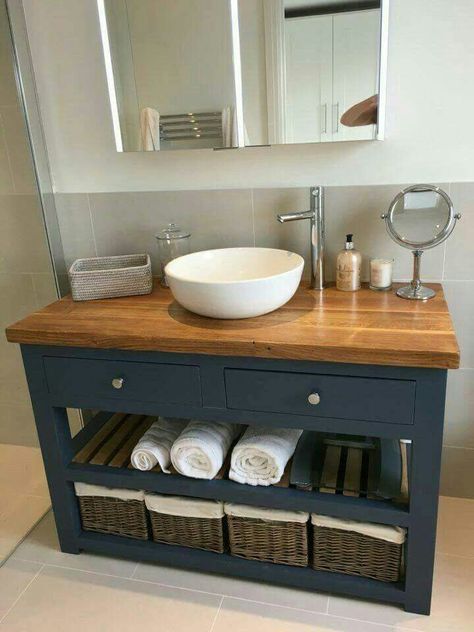 Makeover Kamar Mandi, Oak Vanity Unit, Oak Vanity, Farmhouse Bathroom Remodel, Small Bathroom Sinks, Modern Sink, Small Sink, Modern Farmhouse Bathroom, Bathroom Units