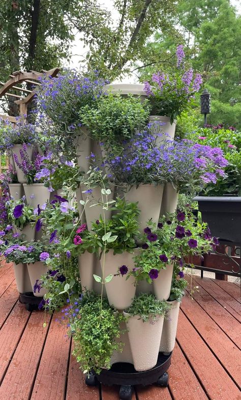 Stacked Planter Ideas, Vertical Planter Ideas, Stacked Pots Planter, Greenstalk Vertical Planter Ideas, Diy Vertical Tower Garden, Green Stalk Vertical Garden Ideas, Greenstalk Vertical Planter, Planters Ideas, Vertical Garden Planters