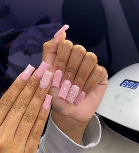 Light Pink Birthday Nails Acrylic, Pink Nails Birthday Short, Black And Pink Tapered Square Nails, Cute Nail Designs Light Pink, Light Pink Short Nails Acrylic, Soft Pink Acrylic Nails With Design, Pink Birthday Nails Acrylic Short, Pink Birthday Nails Medium, Cute Nails Acrylic Short Pink