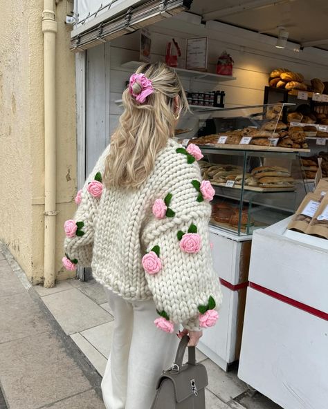 Cute Pink Knit Outerwear, Big Knit Sweaters, Pink Knit Sweater With Floral Print, Kawaii Clothes Sweaters & Cardigans, Oversized Hand-knitted Pink Sweater, Kawaii Sweaters & Cardigans, Rose Cardigan, Crochet Sweater Design, Classy Winter Outfits