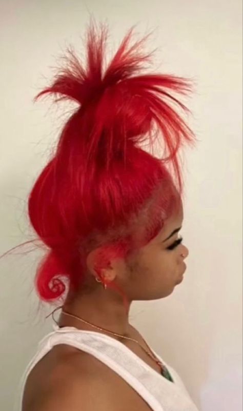 Cute Red Hairstyles, Bright Red Hair Color Ideas, Red Hair Phase, Natural Hair Bun Styles, Natural Red Hair, Peekaboo Hair, Cute Hair Colors, Dyed Red Hair, Quick Natural Hair Styles