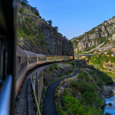 Train In Europe Aesthetic, Traveling With Train, Scenic Train Rides Europe, Travel In Europe Aesthetic, Train Ride Europe, Train Trip Europe, Train Through Europe, Europe Train Travel Aesthetic, Italy Train Aesthetic