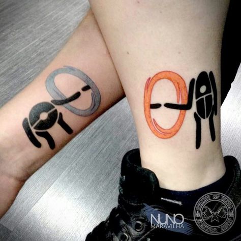 Portal Tattoo Ideas, Portal Tattoos, Portal Tattoo, Unique Tattoos Black Women, Halo Tattoo, Matching Friend Tattoos, Nerdy Tattoos, Gamer Tattoos, Small Couple Tattoos