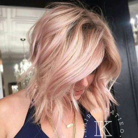 Rose gold hair -- aka the absolute coolest way to pay homage to Glinda the Good. Fine Haircut, Blond Rose, Gold Hair Colors, Hair Color Rose Gold, Gold Blonde, Haircut Styles, Rose Gold Hair, Pastel Hair, Thinning Hair