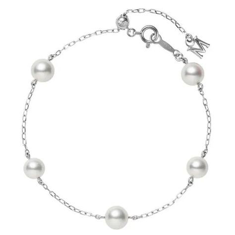 Mikimoto 18ct White Gold Five Akoya Pearls Adjustable Chain Bracelet Mikimoto Jewelry, Mikimoto Pearls, Pearl Set, Latest Jewellery, Akoya Pearls, Cultured Pearls, Turquoise Jewelry, Chain Bracelet, Natural Gemstones