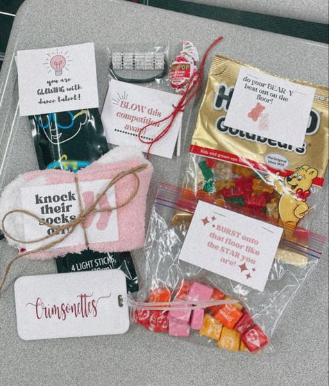 Cross Country Treat Bag Ideas, Band Competition Treats, Band Competition Goodie Bags, Colorguard Goodie Bag Ideas, Colorguard Gifts Ideas, Color Guard Bag, Cross Country Goodie Bag Ideas, Gifts For Color Guard Cute Ideas, Color Guard Bag Essentials