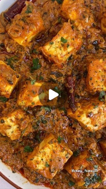 Today's Recipe | Inspiring Cooking 👨‍🍳 on Instagram: "Restaurant style Paneer Butter Masala...

Ingredients-
350g Paneer
3-4 Onion/pyaaz
10-12 Garlic cloves
1 inch Ginger
2 Green chillies
3-4 tomatoes
handful of cashews
1tsp red chilli powder
1tsp coriander powder
1/4th tsp turmeric
1/2tsp kashmiri red chilli
Salt to taste
2-3tbsp oil
1 cube butter (you can add more)
Whole spices (cumin seeds/ jeera, dried red chilli/
sukhi lal mirch, black cardamom/ badi elaichi, Black
pepper/ kali mirch)
1 tbsp fresh cream
1/2tsp Garam masala
Dried fenugreek
Coriander leaves

This quantity is enough to serve 3-4 people.

#paneerbuttermasala #paneerrecipes #paneertikka
#paneerlove #recipeoftheday #easyrecipes
#lunchideas #restaurantstyle #foodfood
#northindianfood #foodstagram #foodblogger 168K
#foodief Butter Paneer Masala, Lal Mirch, Paneer Masala Recipe, Butter Paneer, Butter Masala Recipe, Paneer Butter Masala, Black Cardamom, Butter Masala, Chilli Paneer