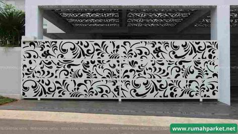 Desain Pagar Besi Hollow yang Bermotif Decorative Screens Outdoor, Modern Coffee Table Decor, Pagar Modern, Vinyl Decking, Tor Design, Stainless Steel Gate, Metal Garden Gates, Grill Gate, Modern Gate