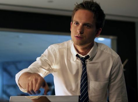 Suits Season 1 Episode 1 - Pilot Suits Season 1, Mike Ross, Patrick J Adams, Smash Book, Season 1, Quick Saves