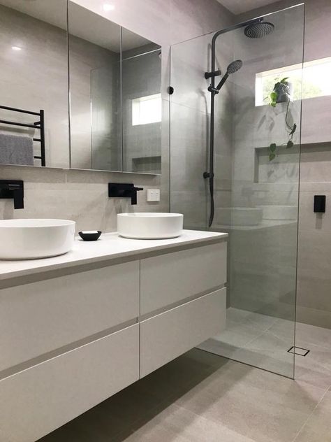 Bathroom Chrome Fixtures, White Gloss Bathroom, White Gloss Cabinets, Creative Bathroom Design, Laundry Room Tile, White Bathroom Cabinets, Bathroom Furniture Storage, Creative Bathroom, Chrome Fixtures