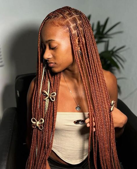 Long Copper Brown Braids iwth Blonde Accent Braids Knotless Braids For Black Women, Ginger Knotless, Peekaboo Braids, Full Lace Braided Wig, Brown Box Braids, Braids Color, Peekaboo Hair Colors, Colored Box Braids, Biracial Hair